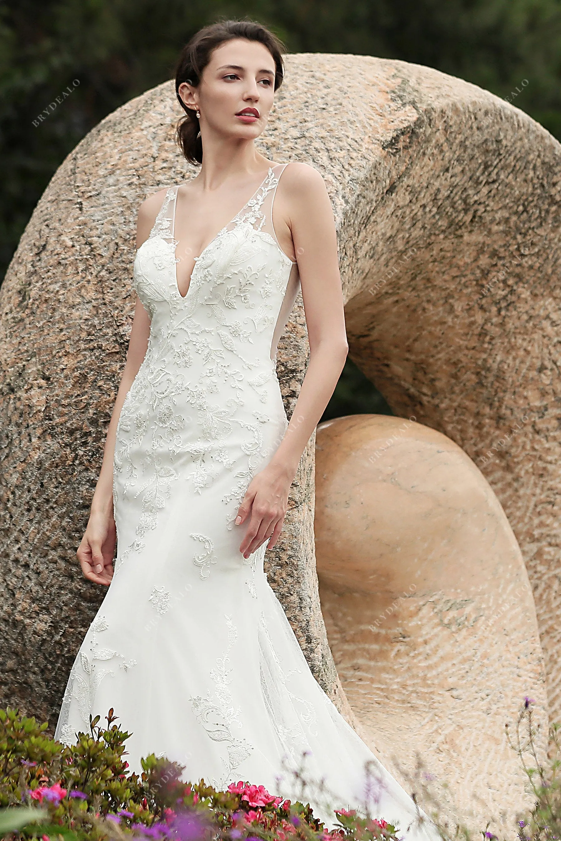 Beaded Floral Lace V-neck Mermaid Wedding Dress
