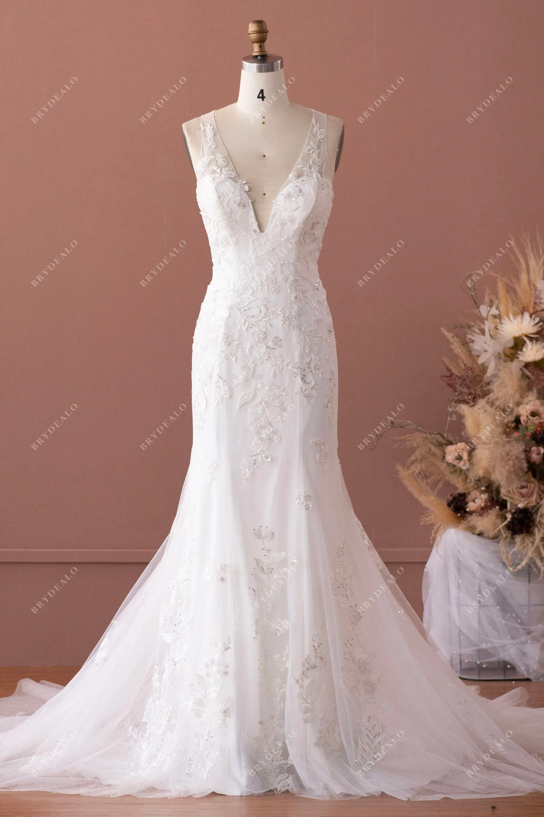 Beaded Floral Lace V-neck Mermaid Wedding Dress