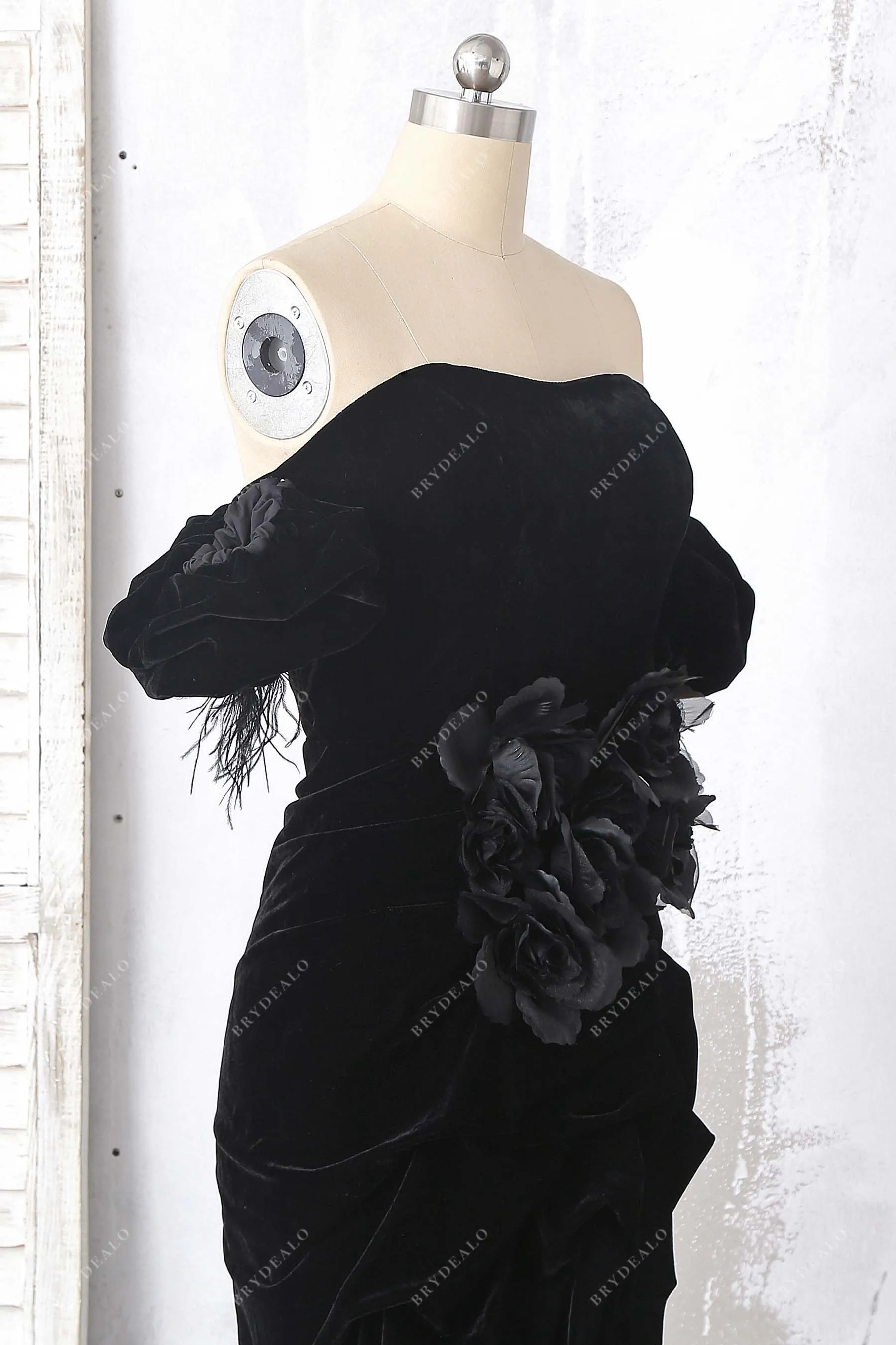 Black Feather Off-the-shoulder Slit Celebrity Prom Dress
