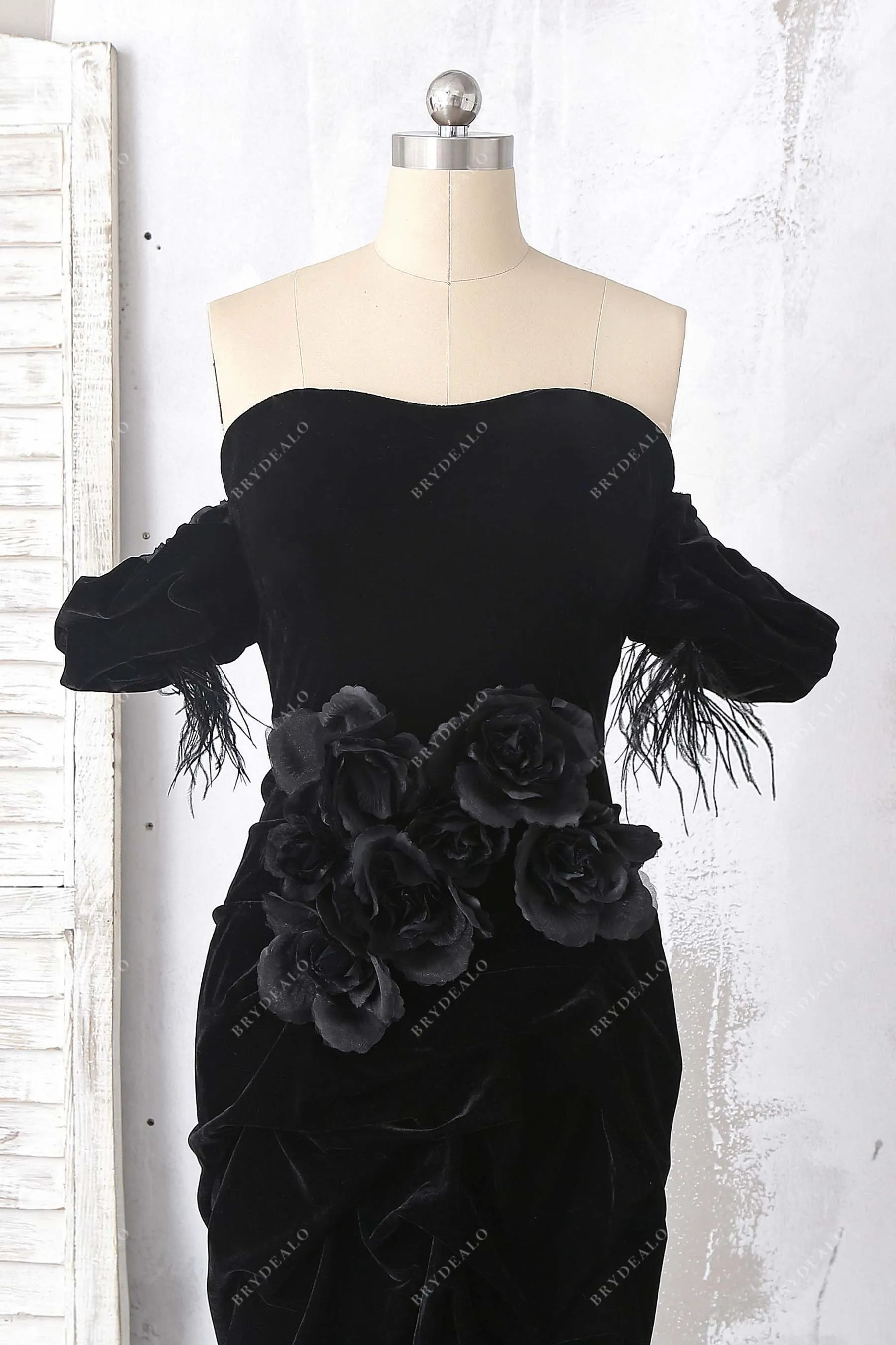 Black Feather Off-the-shoulder Slit Celebrity Prom Dress
